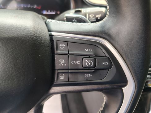 Certified 2021 Jeep Grand Cherokee L Limited AWD/4WD image 38