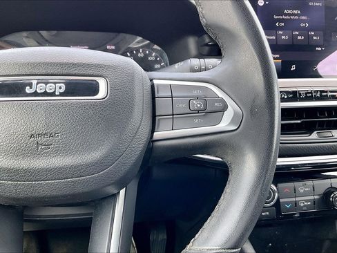 Used 2022 Jeep Compass Altitude image 21