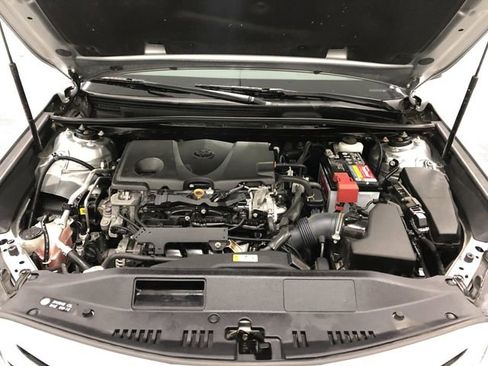 Used 2020 Toyota Camry SE image 22