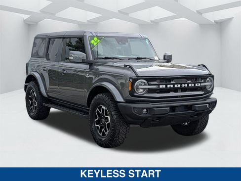 Certified 2022 Ford Bronco Outer Banks AWD/4WD image 3