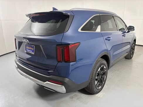 New 2026 Kia Sorento S w/ S Panoramic Sunroof Package FWD image 8
