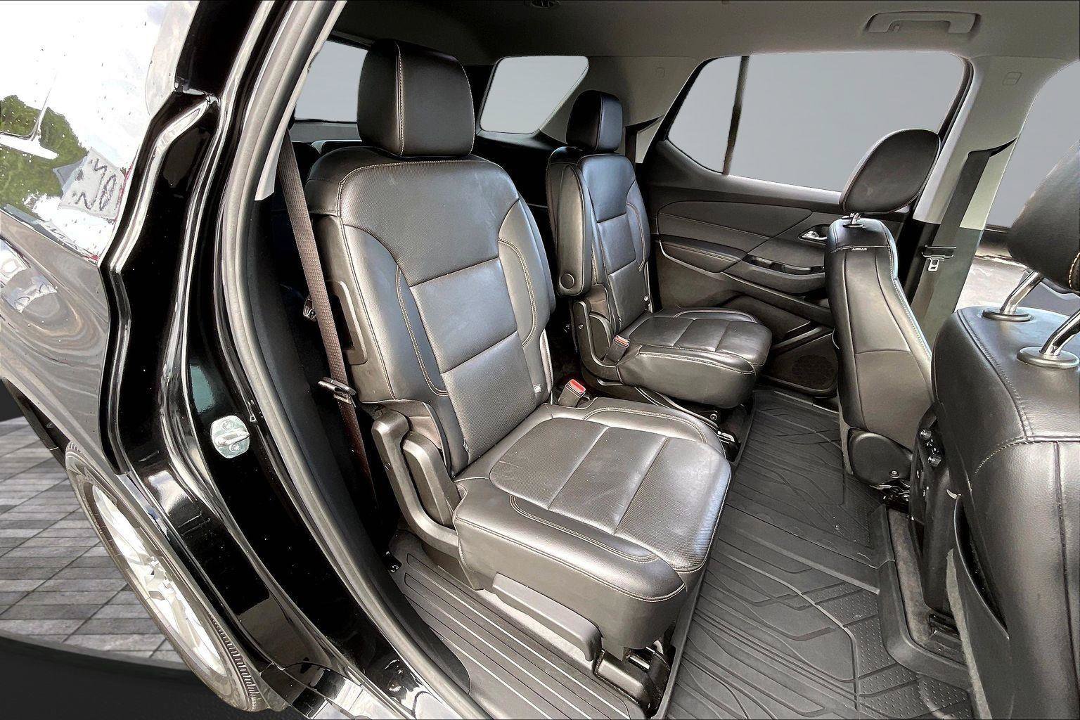 Used 2020 Chevrolet Traverse Premier FWD image 27