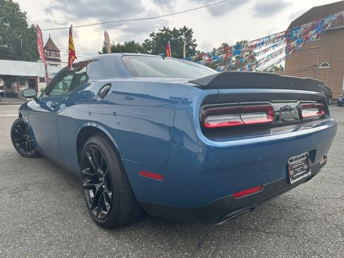 Used 2022 Dodge Challenger R/T Scat Pack RWD image 3