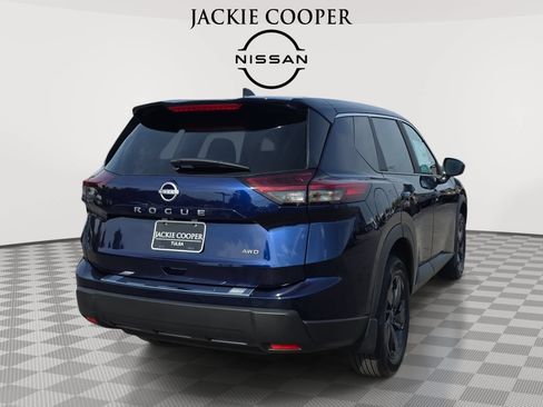 New 2026 Nissan Rogue SV AWD/4WD image 5