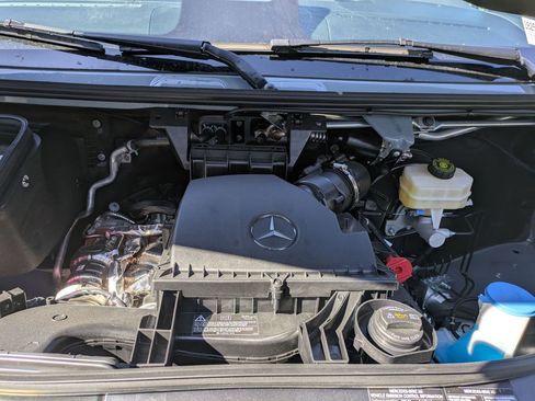 New 2025 Mercedes-Benz Sprinter 2500 image 9