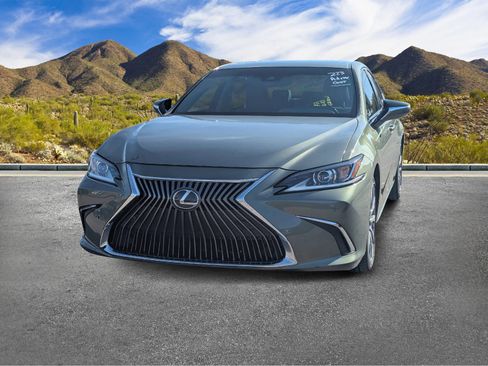 Used 2021 Lexus ES 350 w/ Premium Package image 2