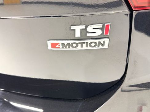 Used 2018 Volkswagen Tiguan SE AWD/4WD image 10