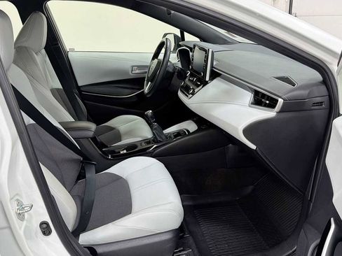 Certified 2022 Toyota Corolla XSE FWD image 28