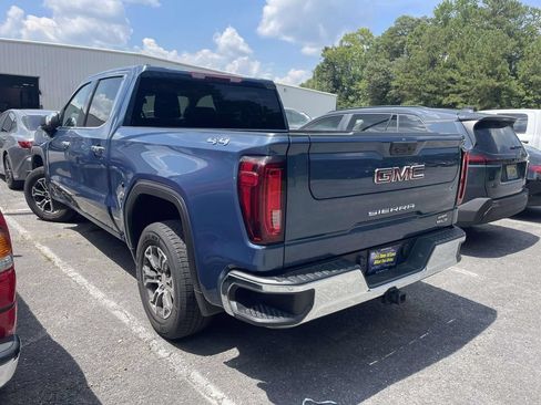 Used 2024 GMC Sierra 1500 SLT AWD/4WD image 3
