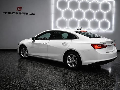 Used 2024 Chevrolet Malibu LS FWD image 9
