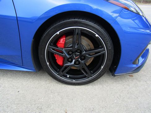 Used 2023 Chevrolet Corvette Stingray Preferred Conv w/ Z51 Performance Package RWD image 22