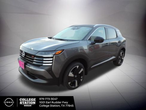 New 2026 Nissan Kicks SR image 8