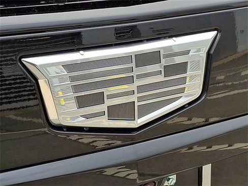 New 2026 Cadillac Escalade ESV Platinum Sport w/ LPO, ONYX Package image 18