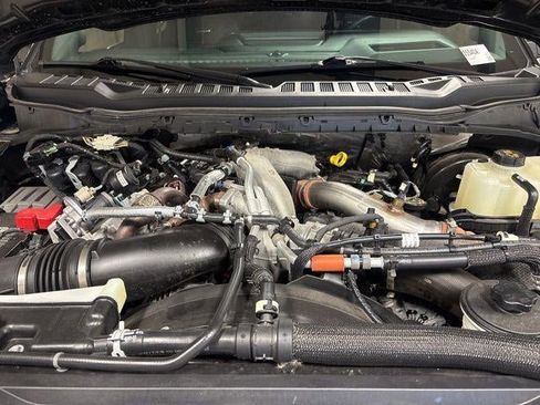 Used 2024 Ford F350 Platinum w/ Tremor Off-Road Package image 32