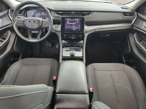 Used 2022 Jeep Grand Cherokee L Laredo w/ Luxury Tech Group I RWD image 15