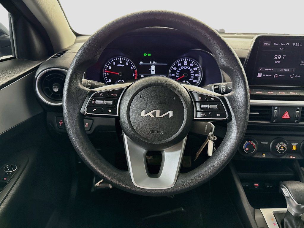 Used 2023 Kia Forte LXS FWD image 11
