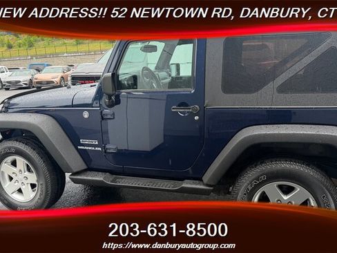 Used 2013 Jeep Wrangler Sport AWD/4WD image 3