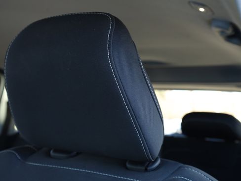 Used 2023 Jeep Grand Cherokee Laredo image 31