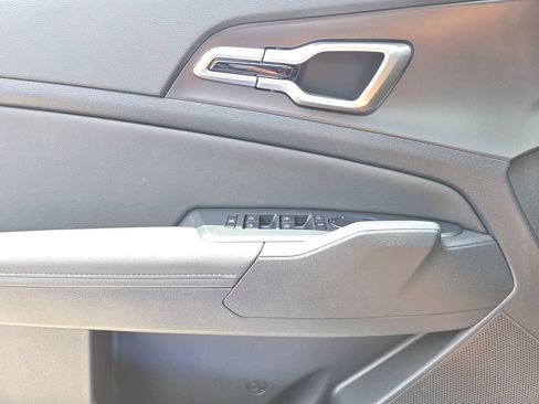 New 2026 Kia Sportage EX FWD image 16