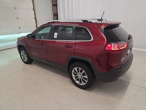 Used 2021 Jeep Cherokee Latitude Lux w/ Sun & Sound Group AWD/4WD image 3