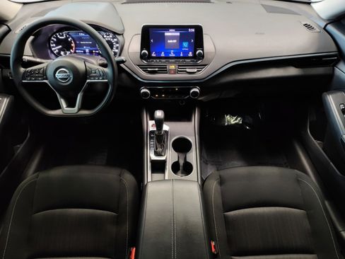 Used 2022 Nissan Altima 2.5 SV FWD image 17