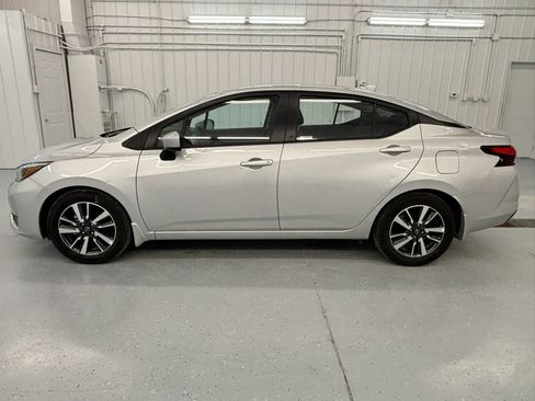 Used 2025 Nissan Versa SV w/ Trunk Package FWD image 2