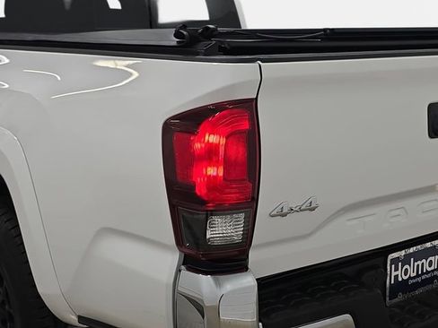 Certified 2022 Toyota Tacoma SR5 image 30