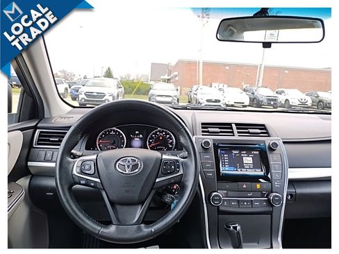Used 2015 Toyota Camry XSE image 25