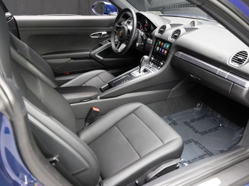 Used 2025 Porsche 718 Cayman image 48
