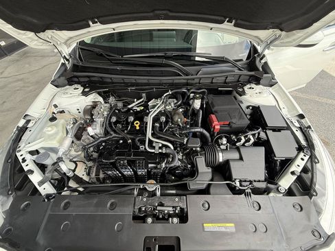 Used 2021 Nissan Altima 2.5 SV FWD image 43