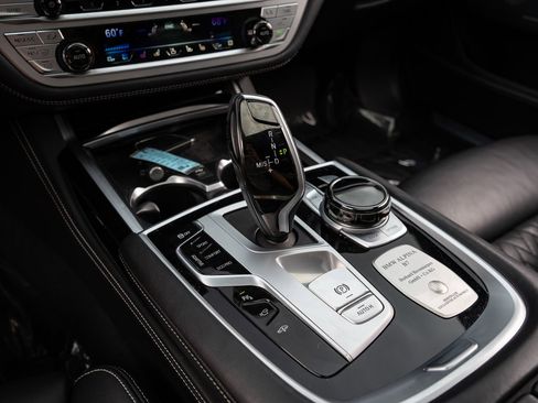 Used 2020 BMW ALPINA B7 xDrive AWD/4WD image 65