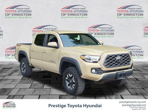 Used 2020 Toyota Tacoma TRD Off-Road AWD/4WD image 1