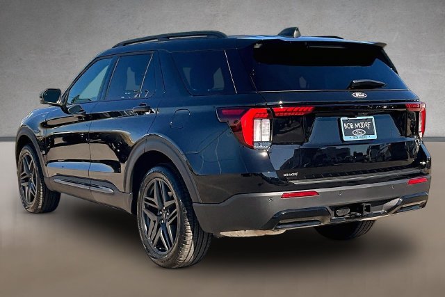 New 2027 Ford Explorer ST-Line w/ Premium Package AWD/4WD image 3