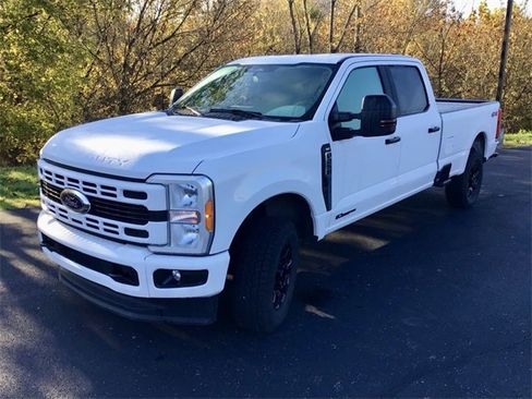 Used 2023 Ford F250 XLT image 6