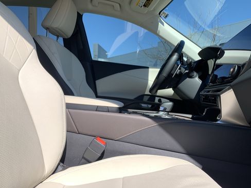 Used 2024 Lexus RX 350 Premium Plus w/ Convenience Package image 35