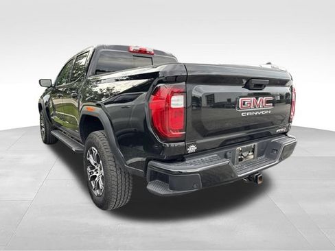 Used 2025 GMC Canyon AT4 w/ Technology Plus Package AWD/4WD image 8