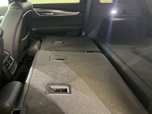 Used 2023 Cadillac XT5 Luxury AWD/4WD image 17