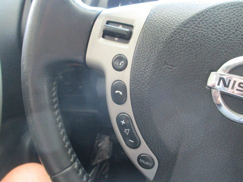 Used 2012 Nissan Rogue SL AWD/4WD image 38
