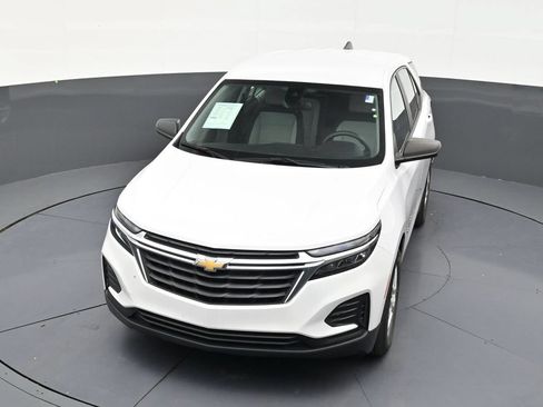 Used 2024 Chevrolet Equinox LS w/ Driver Confidence II Package FWD image 19