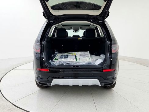 Used 2025 Land Rover Discovery Sport S image 19