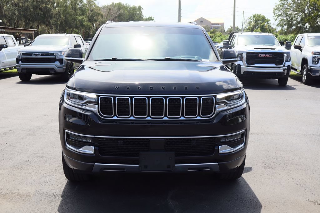 Used 2022 Jeep Wagoneer Series III w/ Flexible Seating Group RWD image 4