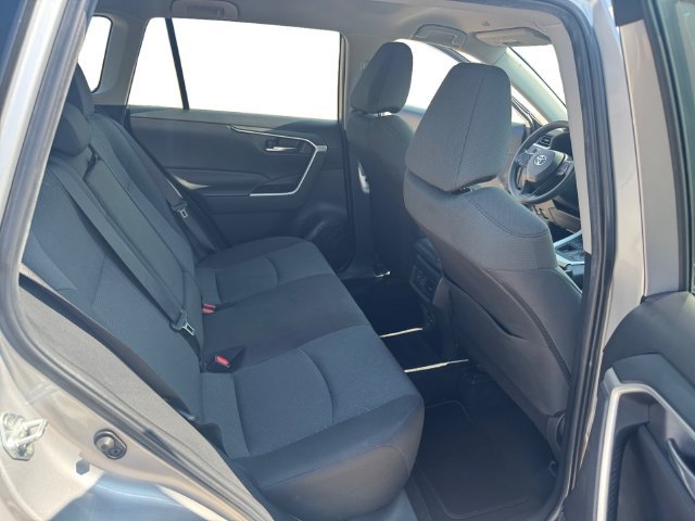 Used 2024 Toyota RAV4 XLE FWD image 14