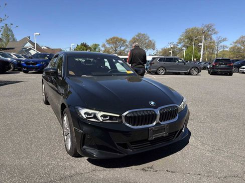 Certified 2024 BMW 330i xDrive Sedan w/ Convenience Package AWD/4WD image 6