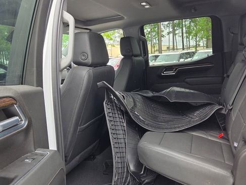 Used 2024 GMC Sierra 1500 Elevation w/ Elevation Premium Package image 7