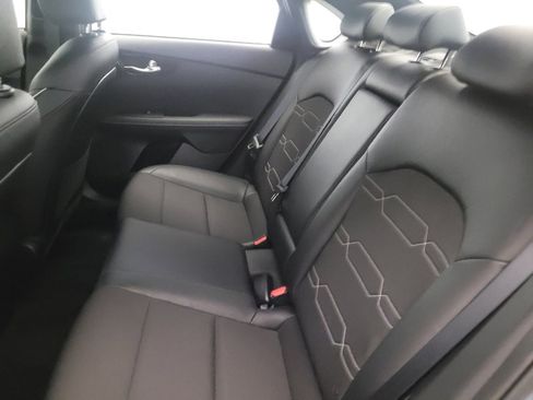 Used 2022 Kia Forte GT-Line w/ GT-Line Premium Package FWD image 18