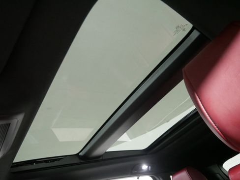 Used 2025 MAZDA CX-70 Plug-In Hybrid w/ Premium Plus image 31