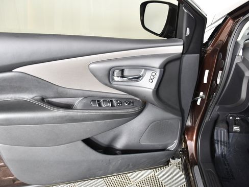 Used 2019 Nissan Murano SL AWD/4WD image 36