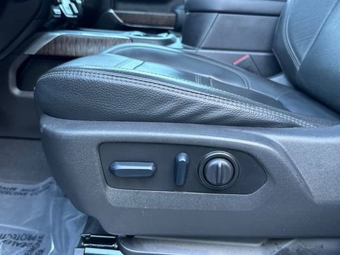 Used 2023 GMC Sierra 2500 Denali w/ Denali Ultimate Package image 13