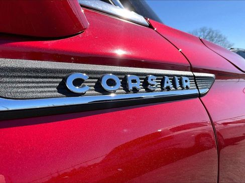 Used 2023 Lincoln Corsair Reserve AWD/4WD image 42