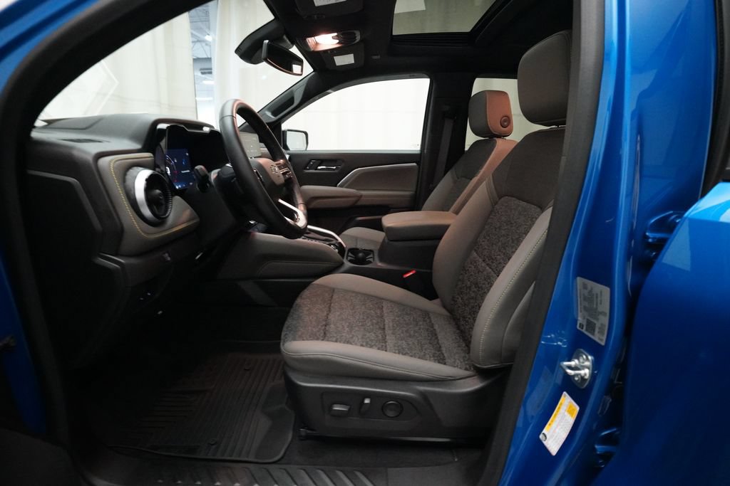 Used 2024 Chevrolet Colorado ZR2 AWD/4WD image 7